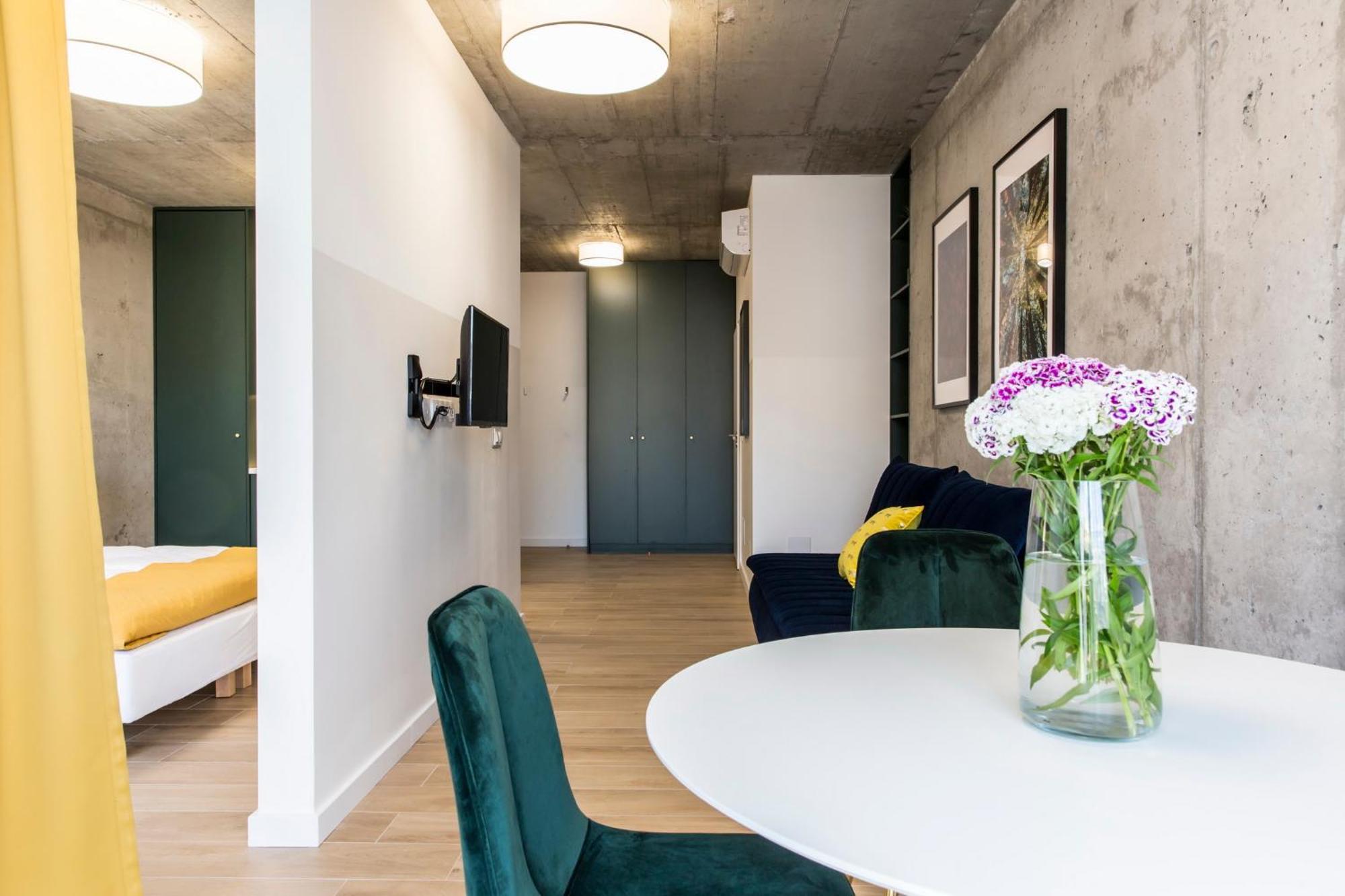 Piedmont House Leilighet Krasków Eksteriør bilde