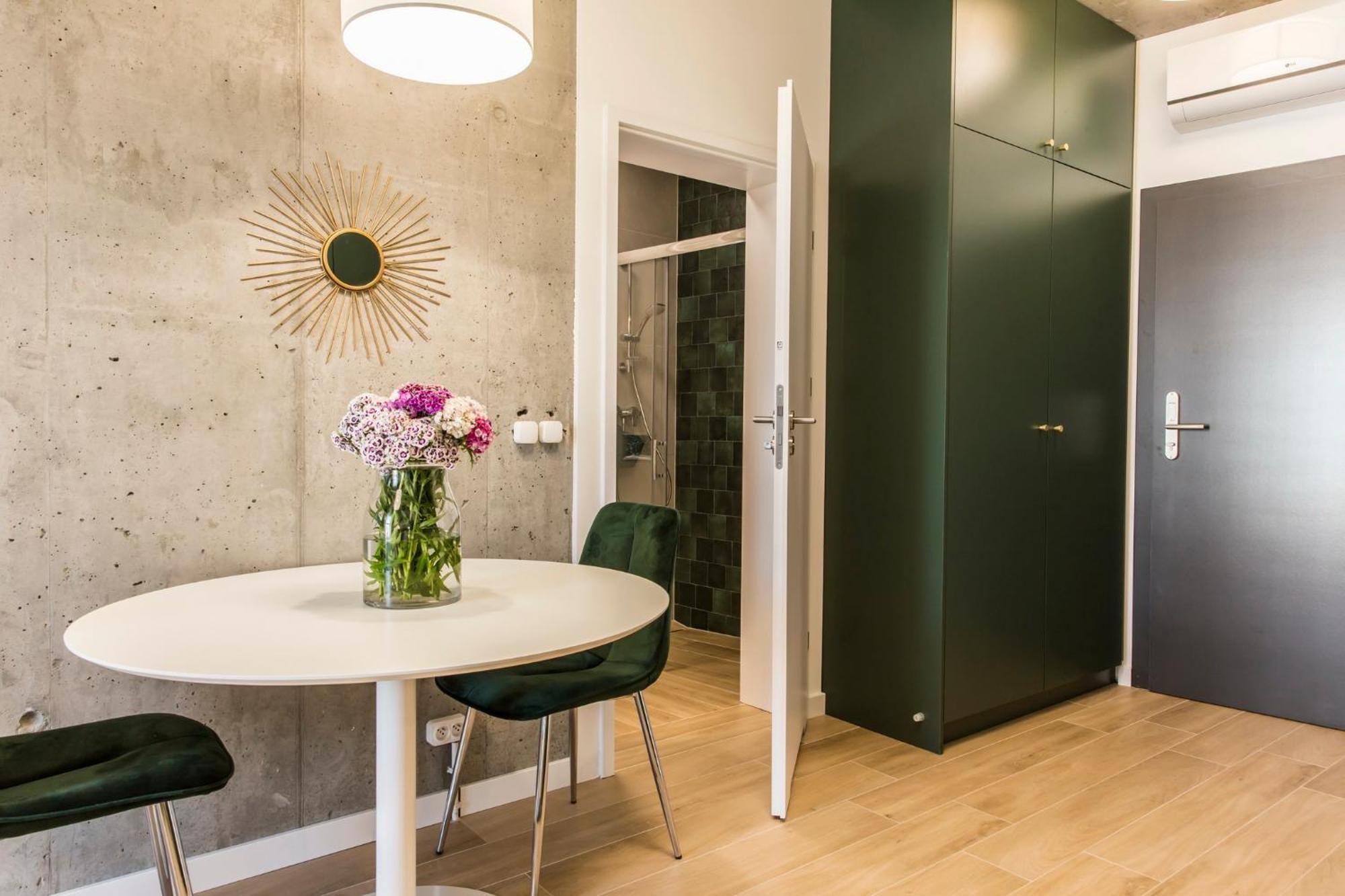 Piedmont House Leilighet Krasków Eksteriør bilde